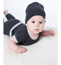 Beanie - Hug Me