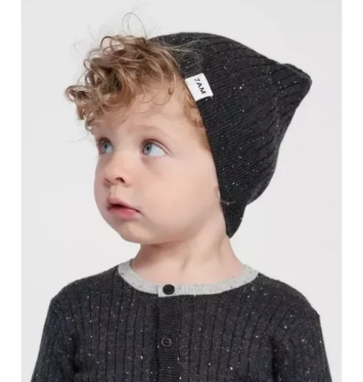 Beanie - Hug Me