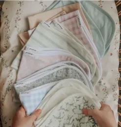 Bird's Song Burp Cloth - Pink