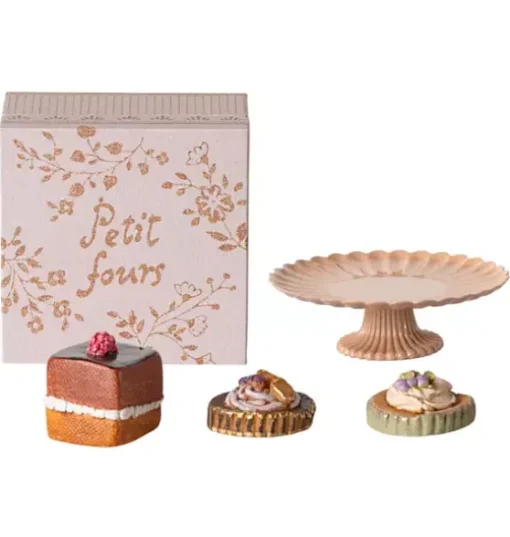 Cakes and cakestand, Mini