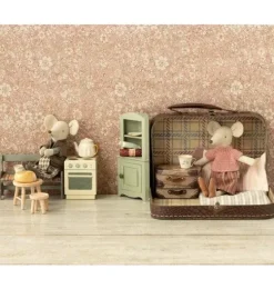 Corner Cabinet, Mouse - Light Green