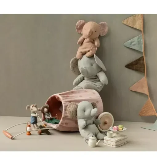 Hiker Mouse, Big Brother