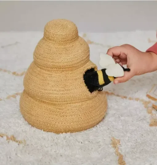 Play Rug Pollination