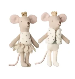 Royal twin mice, Little sister and brother in matchbox