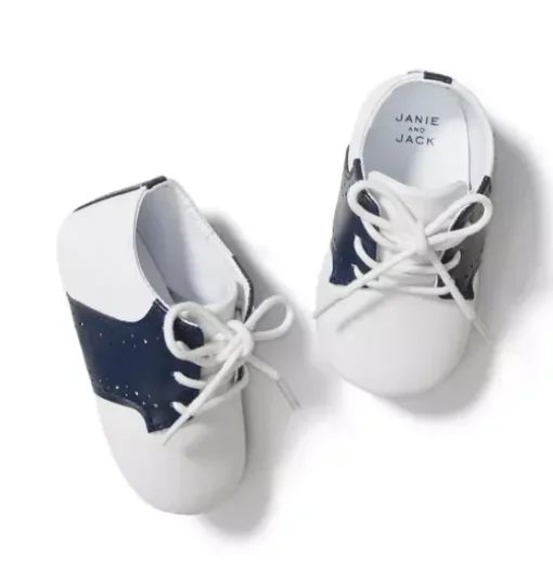 Saddle Crib Shoe