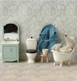 Toilet, Mouse