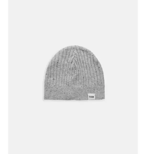 Beanie - Hug Me