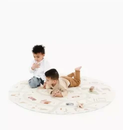 Commons Circle Playmat