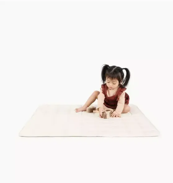 Ivory Square Quilted Mat