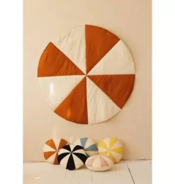 &ldquo;Caramel Candy&rdquo; Round Patchwork Mat