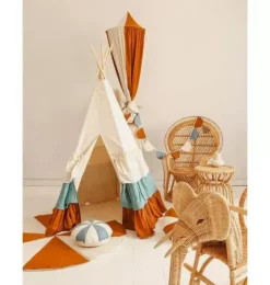 &ldquo;Circus&rdquo; Teepee Tent with Frills