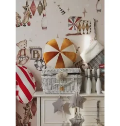 &ldquo;Gold Circus&rdquo; Round Patchwork Pillow