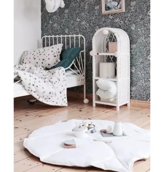 “Shabby Chic” Teepee Tent with Frills and "White" Leaf Mat Set