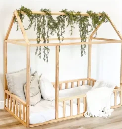 Montessori House Bed with Rails / Size Crib