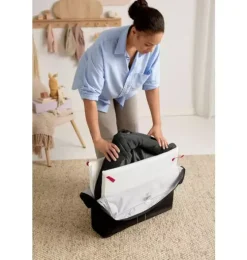 Travel Crib Light Black & Fitted Sheet Bundle Pack