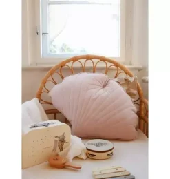 Velvet &ldquo;Powder Pink&rdquo; Ginkgo Leaf Pillow